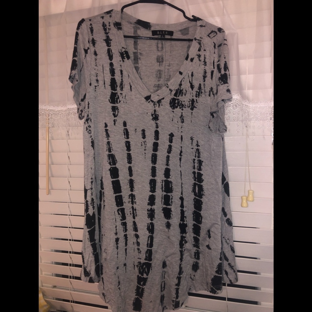 Gray snakeskin knit top/dress